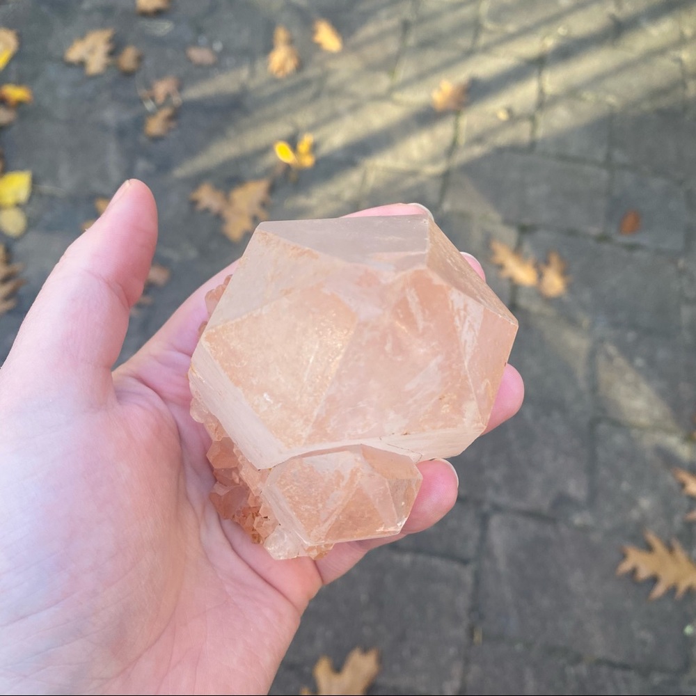 BEAUTIFUL Pink Lemurian Quartz Point Crystal Gemstone - Picture 4 of 5